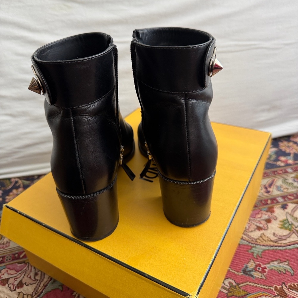 FENDI Black Women's Leather Ankle Boots - Picture 6 of 16